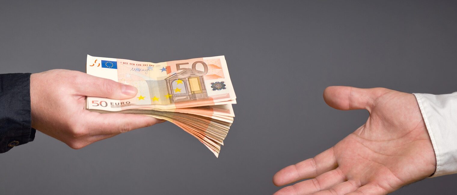 Money Loan. Bank officer loaning stack of euro banknotes money. Schlagwort(e): money, loan, bank, man, hand, euro, banknotes, currency, credit, business, rich, finance, pay, economy, wealth, banknote, debt, financial, payment, buy, exchange, cash, banking, concept, salary, payout, investment, businessman, hold, corruption, person, wages, tax, give, earnings, transaction, savings, wealthy, paying, bribe, creditor, woman, client, account, money, loan, bank, man, hand, euro, banknotes, currency, credit, business, rich, finance, pay, economy, wealth, banknote, debt, financial, payment, buy, exchange, cash, banking, concept, salary, payout, investment, businessman, hold, corruption, person, wages, tax, give, earnings, transaction, savings, wealthy, paying, bribe, creditor, woman, client, account, Förderung, Geld