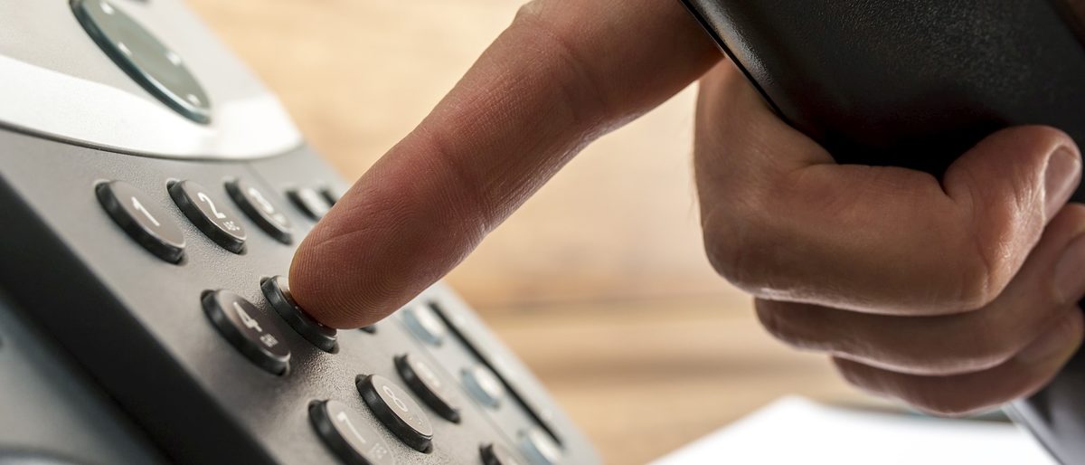 Closeup of male hand dialing a telephone number on black landline phone in a global communication concept. Schlagwort(e): telephone, phone, contact, reception, support, line, connection, dialing, calling, call, making, global, service, urgent, sos, emergency, operator, businessperson, finger, receiver, pushing, communicate, conversation, ask, interview, male, keypad, technology, button, helpline, customer, telemarketing, marketing, communication, telecommunications, manager, information, center, network, media, modern, black, assistance, feedback, holding, handset, closeup, hand, business, concept, telephone, phone, contact, reception, support, line, connection, dialing, calling, call, making, global, service, urgent, sos, emergency, operator, businessperson, finger, receiver, pushing, communicate, conversation, ask, interview, male, keypad, technology, button, helpline, customer, telemarketing, marketing, communication, telecommunications, manager, information, center, network, media, modern, black, assistance, feedback, holding, handset, closeup, hand, business, concept, kontakt, telefon