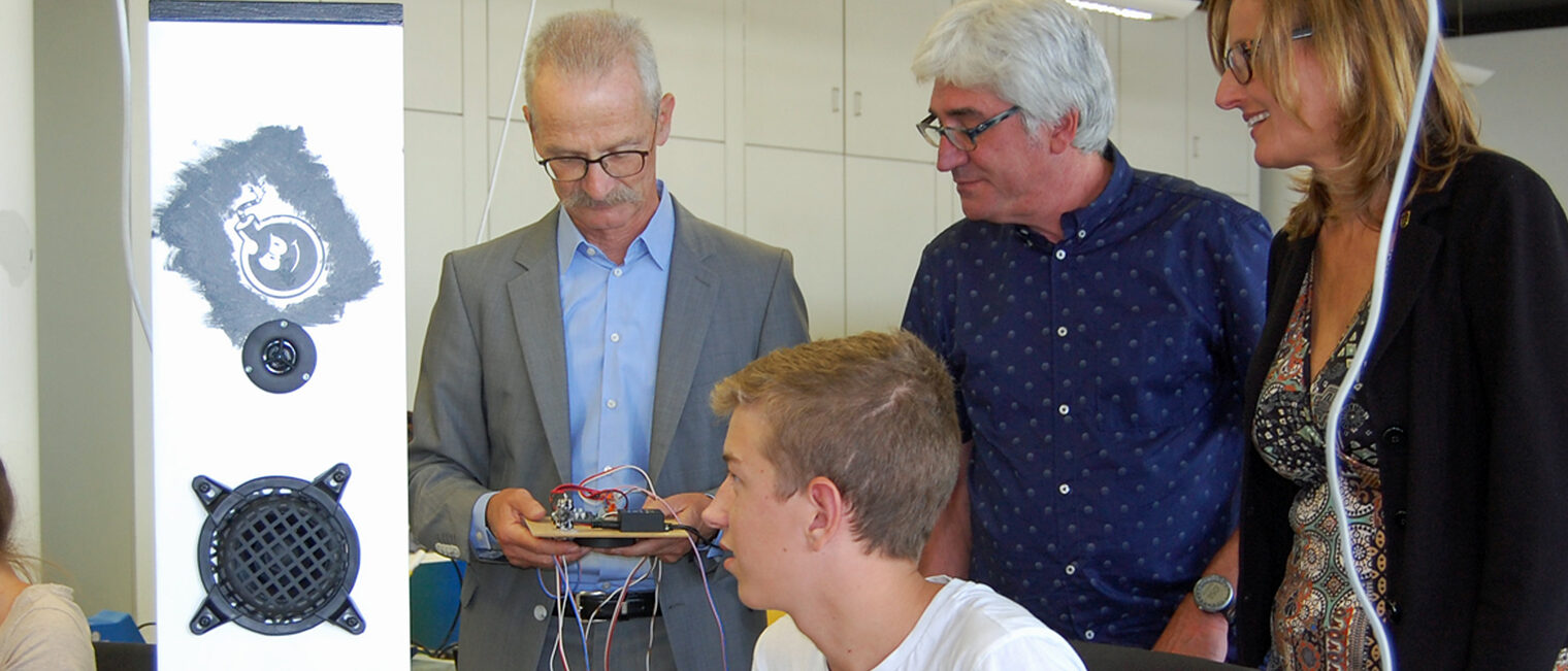 Titelbild Sommerschule Sommercamp Lutz Schütz