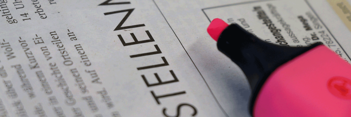 Die richtigen Signale setzen - das gehört nicht nur bei der Stellenanzeige in der Zeitung dazu. Titelbild Personalserie
