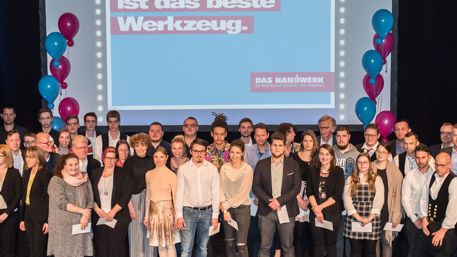 Titelbild Ehrung Ausbildungsbetriebe 2019